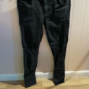 black ripped skinny jeans from american eagle. size 10